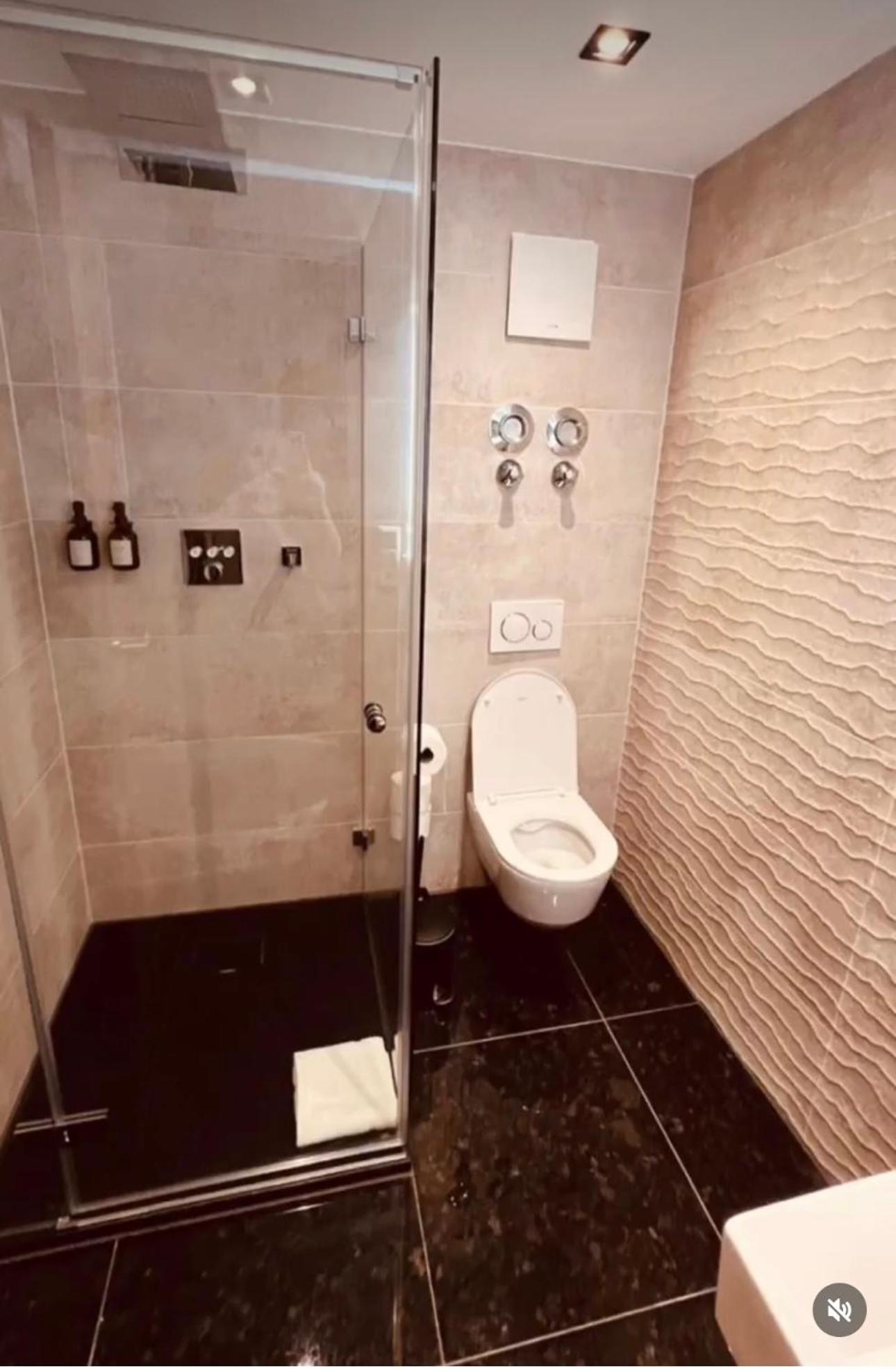 Akropolis Hotel Nuremberg Extérieur photo